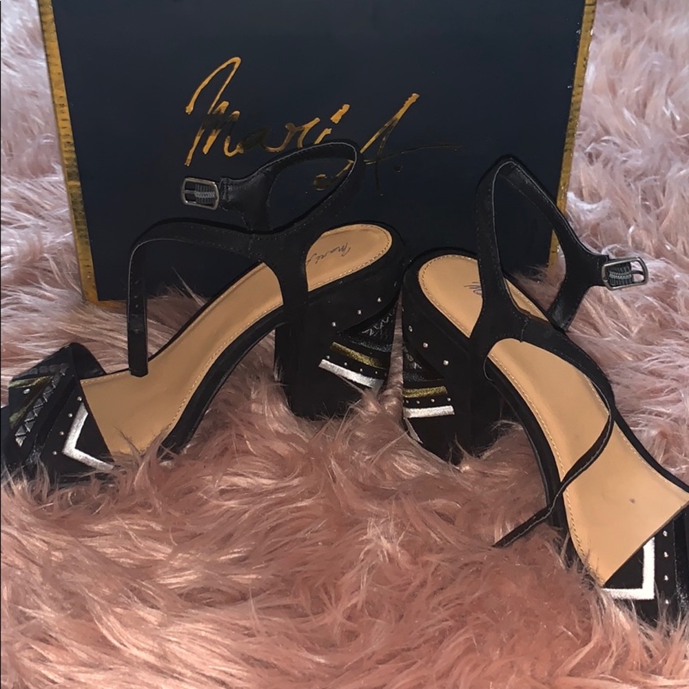 Black Mid heels dressy sandals